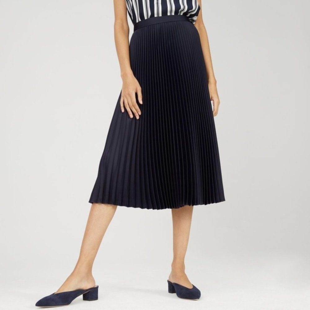 Elegant Navy Pleated Skirt
